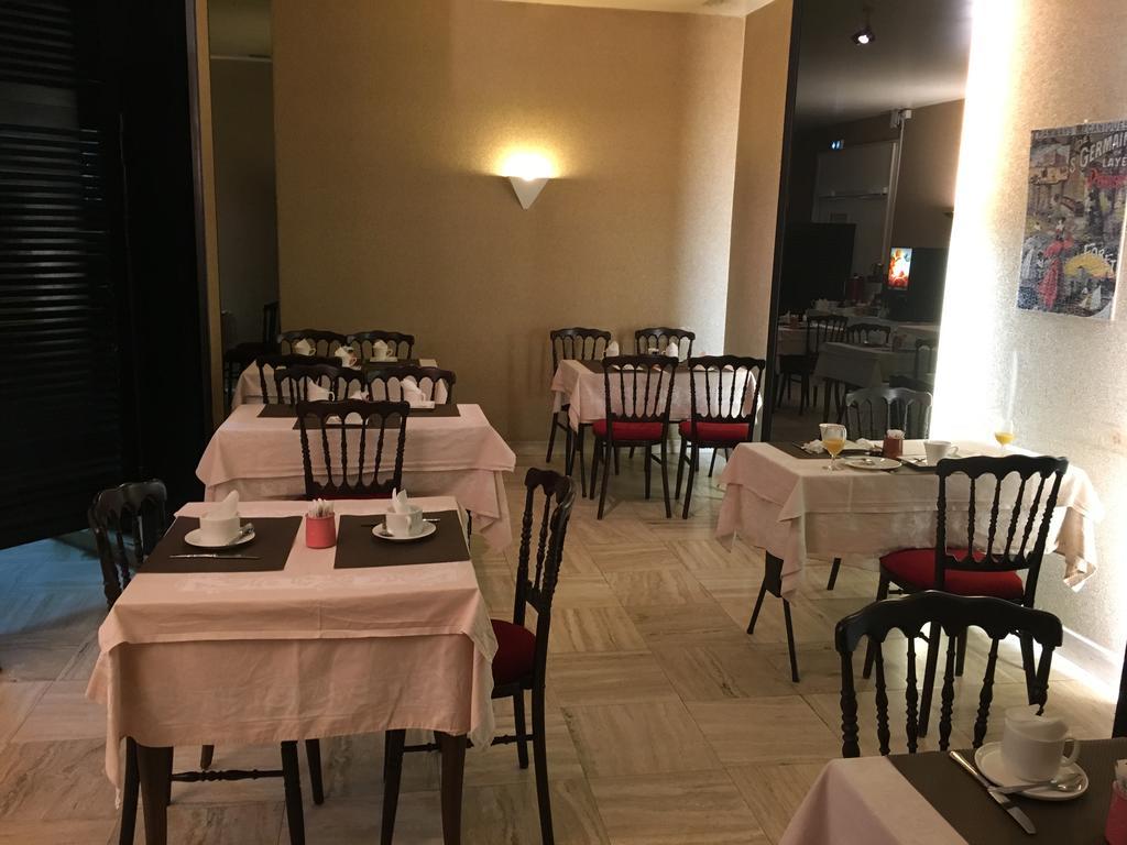 Hotel Des 3 Marchands Nantes Bagian luar foto